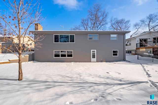 4201 S Lewis Ave Avenue, Sioux Falls, SD 57103