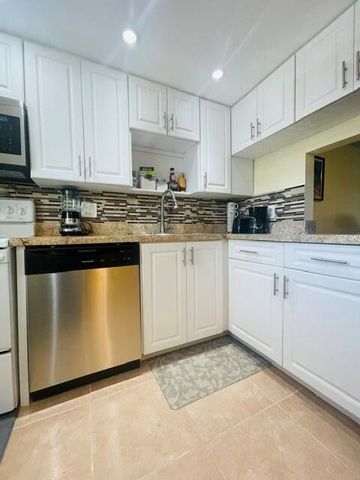 1015 Country Club Drive 307, Margate, FL 33063