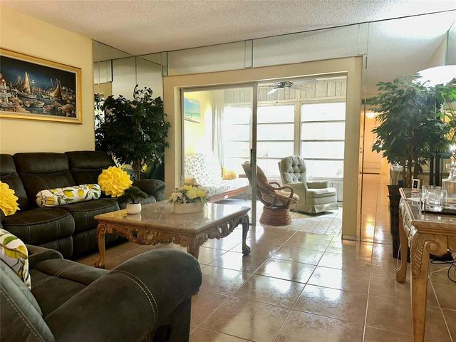 1015 Country Club Drive 307, Margate, FL 33063