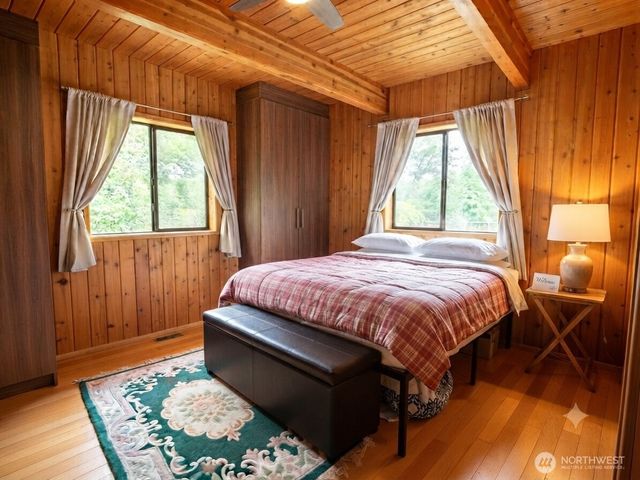 2070 W Cushman Ridge Drive, Hoodsport, WA 98548