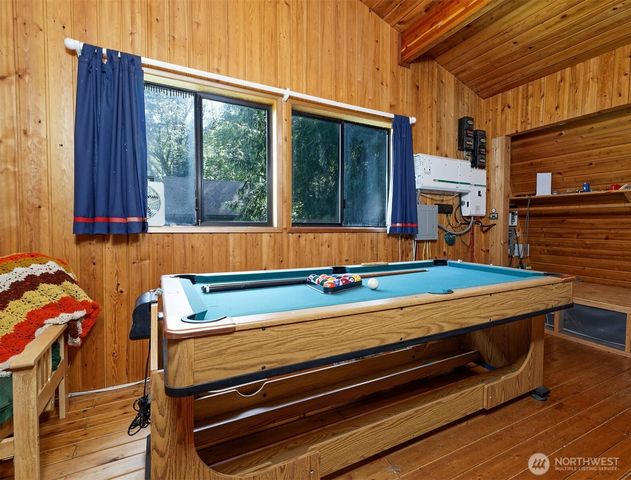 2070 W Cushman Ridge Drive, Hoodsport, WA 98548