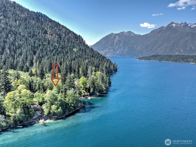 2070 W Cushman Ridge Drive, Hoodsport, WA 98548