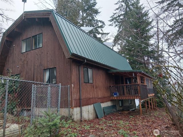 2070 W Cushman Ridge Drive, Hoodsport, WA 98548