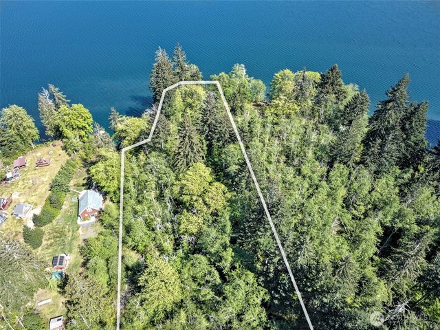 2070 W Cushman Ridge Drive, Hoodsport, WA 98548