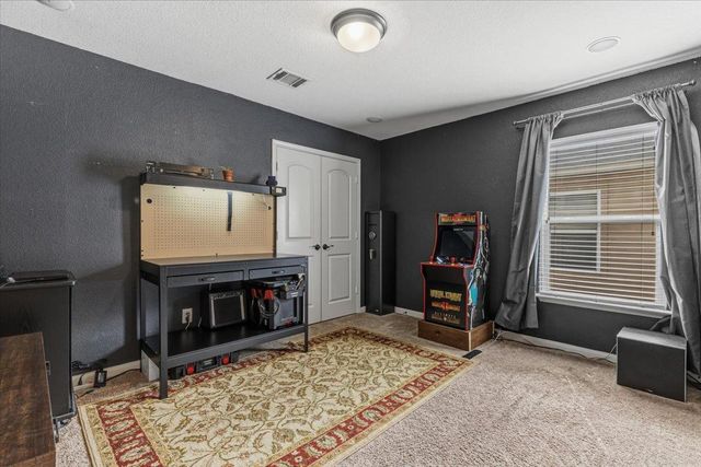 1672 Treeta TRL, Kyle, TX 78640