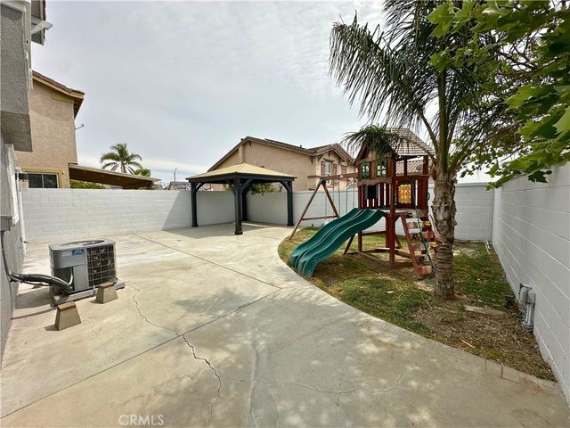 16769 Spy Glass Court, Fontana, CA 92336