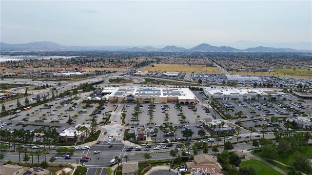 16769 Spy Glass Court, Fontana, CA 92336