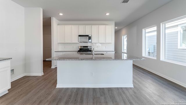 4940 Hawkwell Ln, San Antonio, TX 78263