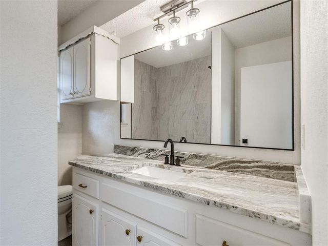 10104 Primrose Lane, Oklahoma City, OK 73159