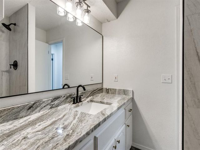 10104 Primrose Lane, Oklahoma City, OK 73159