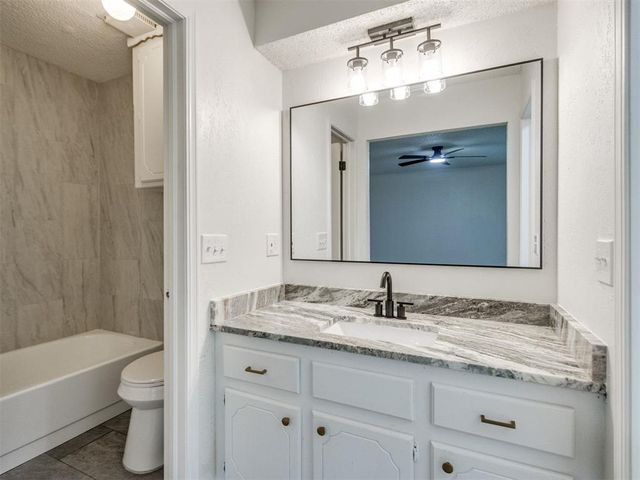 10104 Primrose Lane, Oklahoma City, OK 73159