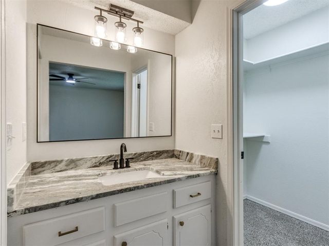 10104 Primrose Lane, Oklahoma City, OK 73159
