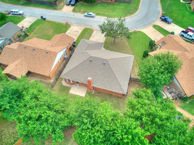 10104 Primrose Lane, Oklahoma City, OK 73159