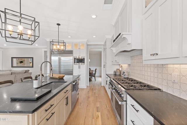 113 Sire Court, Holly Springs, NC 27540