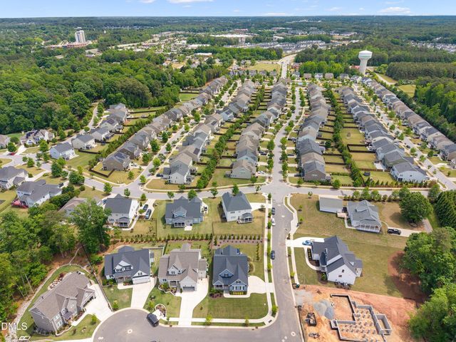 113 Sire Court, Holly Springs, NC 27540