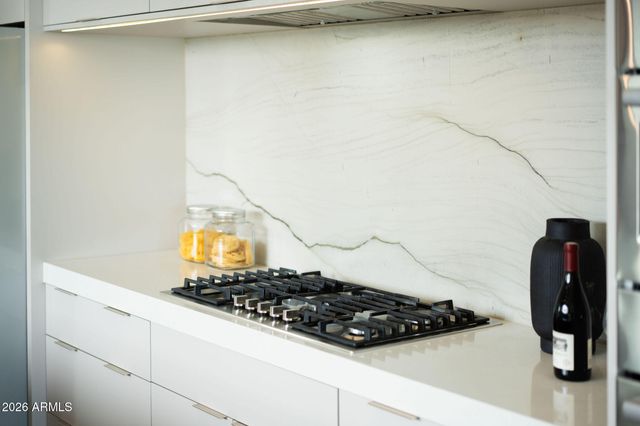 1729 E WINCHCOMB Drive, Phoenix, AZ 85022