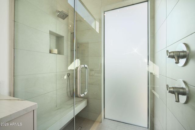 1729 E WINCHCOMB Drive, Phoenix, AZ 85022