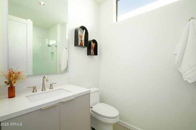 1729 E WINCHCOMB Drive, Phoenix, AZ 85022