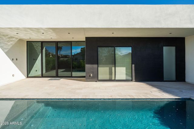 1729 E WINCHCOMB Drive, Phoenix, AZ 85022