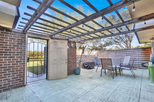 904 9th Terrace, Palm Beach Gardens, FL 33418