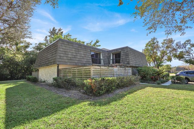 904 9th Terrace, Palm Beach Gardens, FL 33418