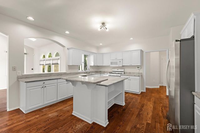 31 Sheffield Drive, Freehold, NJ 07728