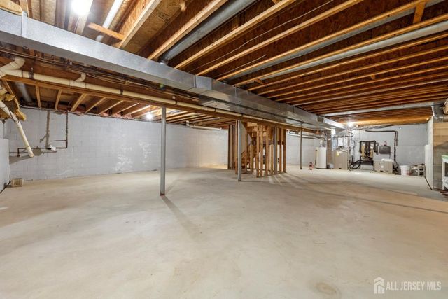 31 Sheffield Drive, Freehold, NJ 07728