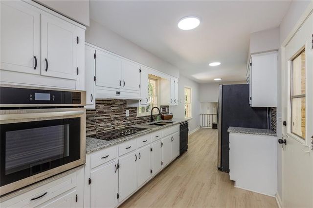 383 Ben Avenue SW, Lilburn, GA 30047
