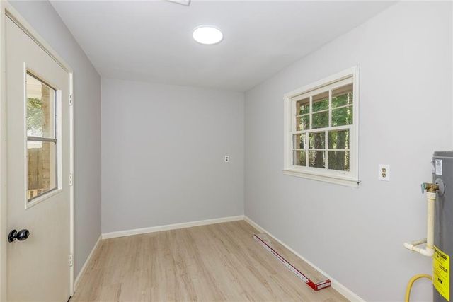 383 Ben Avenue SW, Lilburn, GA 30047