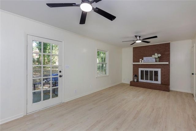 383 Ben Avenue SW, Lilburn, GA 30047