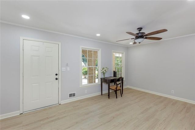383 Ben Avenue SW, Lilburn, GA 30047