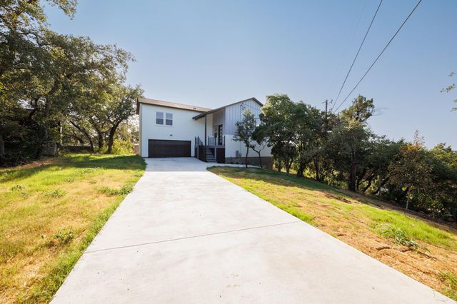 18716 W Lakeview DR, Jonestown, TX 78645