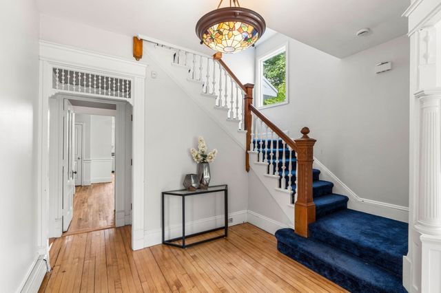 77 Tyler Park, Lowell, MA 01851