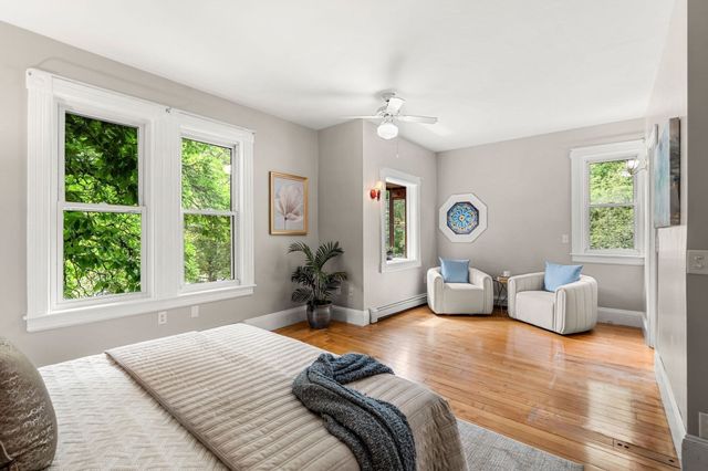 77 Tyler Park, Lowell, MA 01851