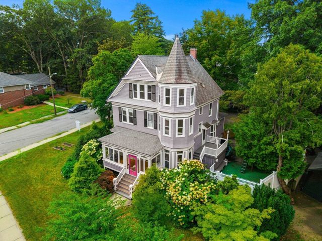 77 Tyler Park, Lowell, MA 01851