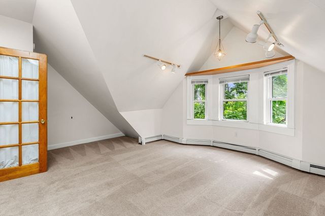 77 Tyler Park, Lowell, MA 01851