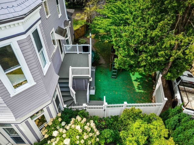 77 Tyler Park, Lowell, MA 01851