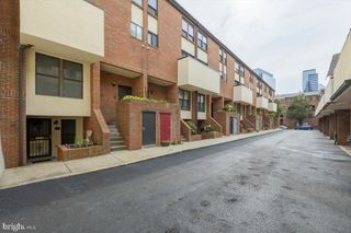 2033 ARCH ST #DR9U, Philadelphia, PA 19103