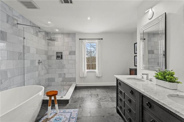 4061 River Cliff Chase, Marietta, GA 30067