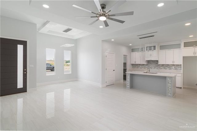 1119 E Evergreen Avenue, San Juan, TX 78589