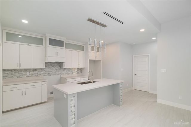 1119 E Evergreen Avenue, San Juan, TX 78589