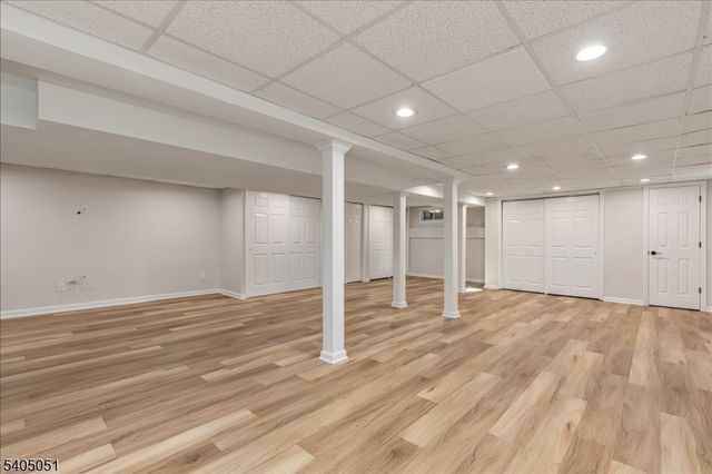 1248 Sunnyfield Ln, Scotch Plains Twp., NJ 07076