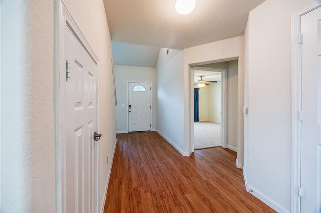 7619 Richards Street, Baytown, TX 77521