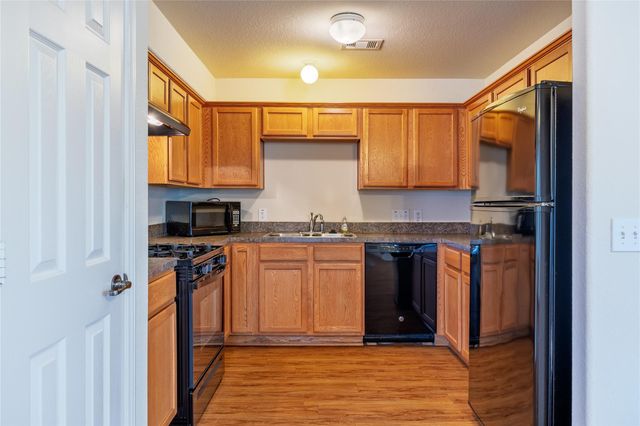 7619 Richards Street, Baytown, TX 77521