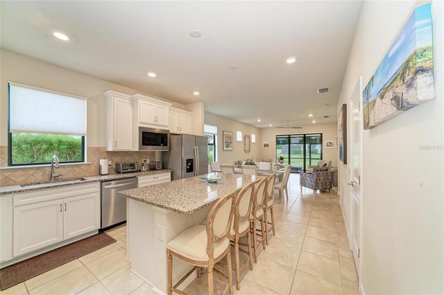 7013 HANOVER COURT, Lakewood Ranch, FL 34202