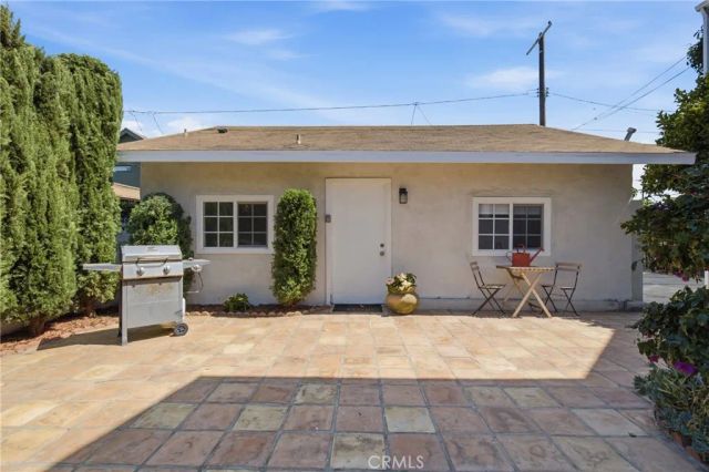 11822 Exposition Boulevard, Los Angeles, CA 90064