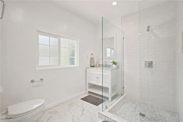 11822 Exposition Boulevard, Los Angeles, CA 90064
