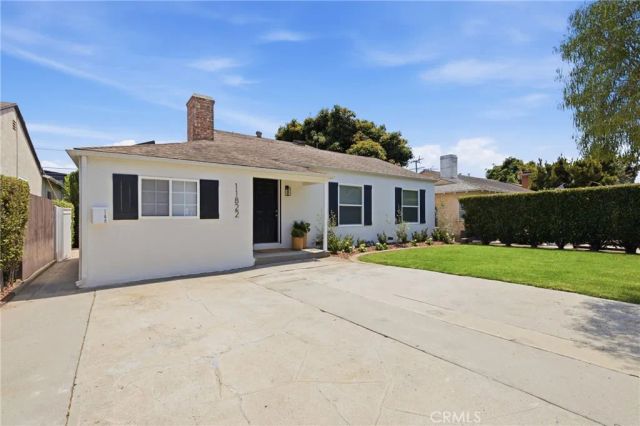 11822 Exposition Boulevard, Los Angeles, CA 90064
