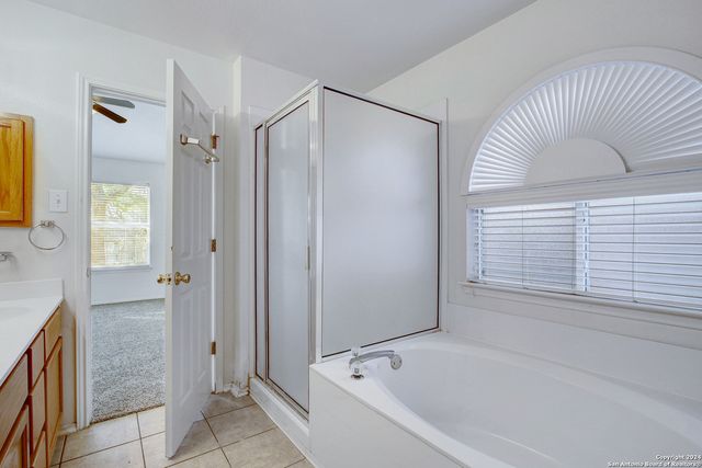 523 GRANITE CLF, San Antonio, TX 78251