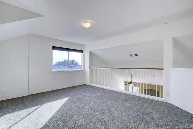 523 GRANITE CLF, San Antonio, TX 78251